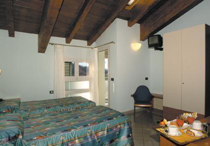 Hotel Kristall Loiano Phòng bức ảnh
